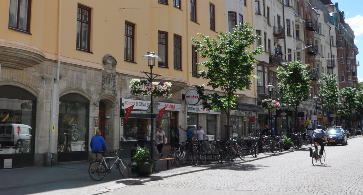 Fastighet på Storgatan 16 med lokaler i bottenplan